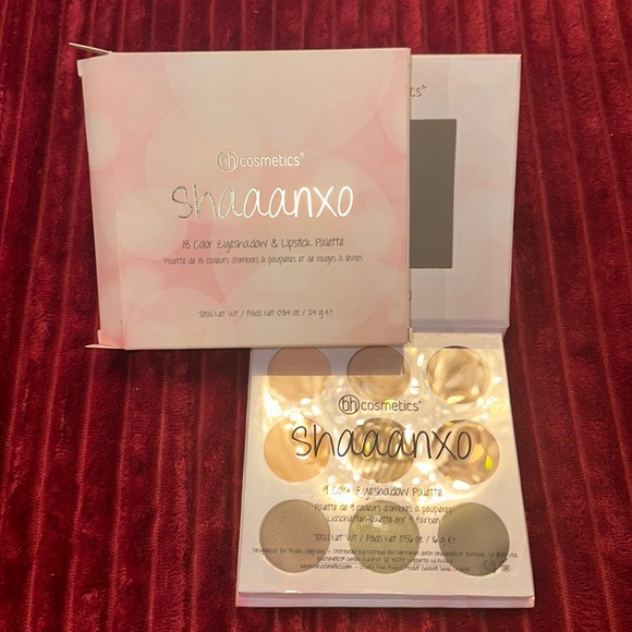 Shaaanxo 18 Color Palette - Picture 1 of 3
